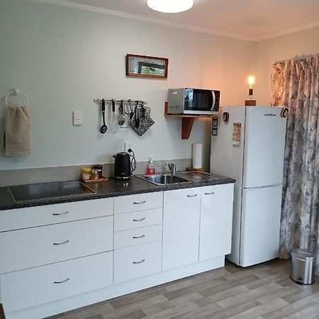 Flying Plate Saloon Apartment Waimate Ngoại thất bức ảnh